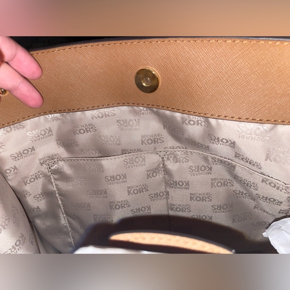 Michael Kors Handbag - Picture 6 of 6